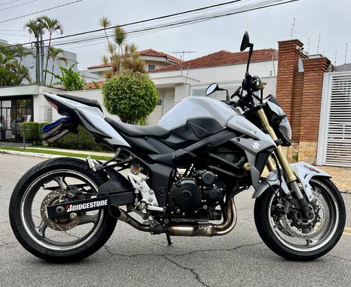 SUZUKI GSR 750A SUZUKI GSR 750A